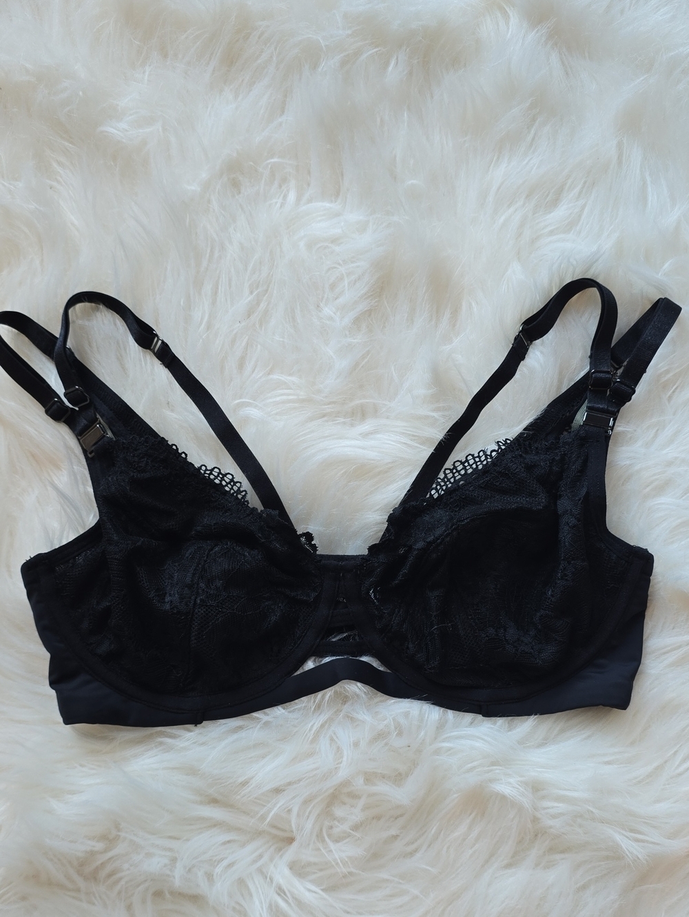 HOT MILK True Luxe Plunge Nursing Bra - Black SIZE 32DD